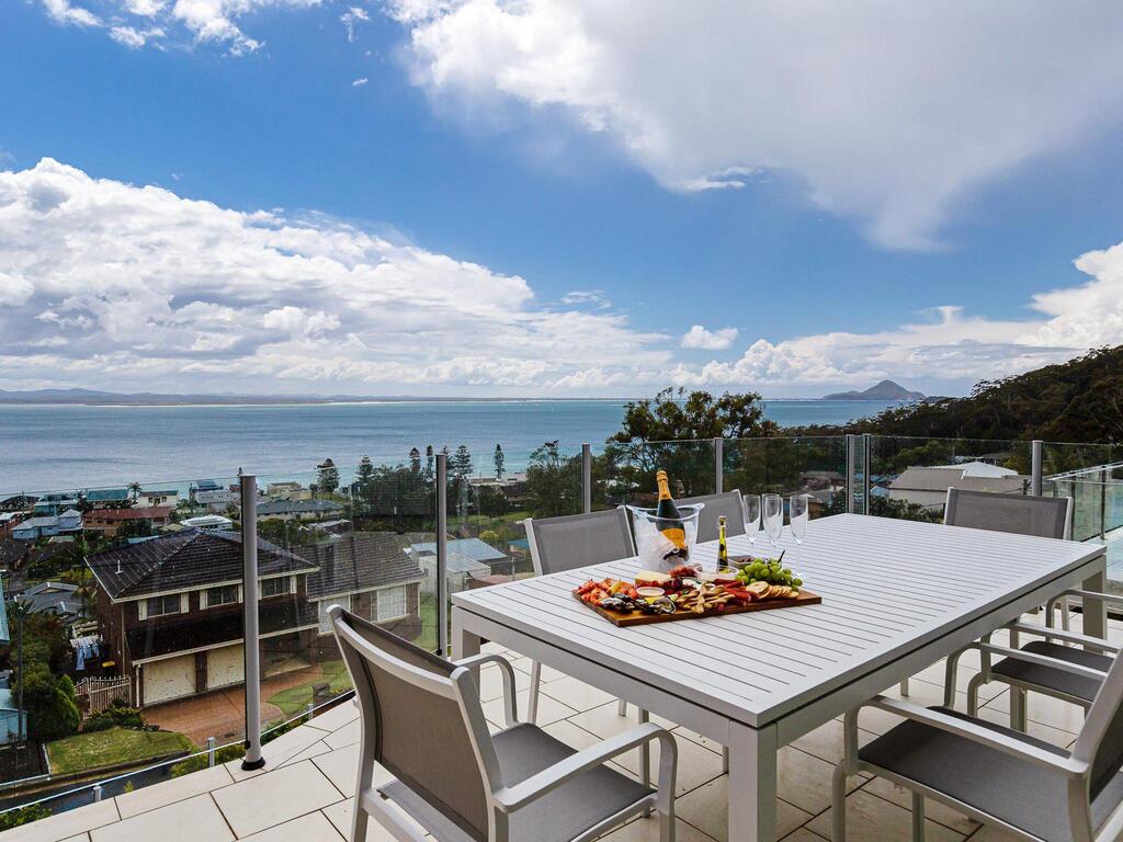Corlette NSW Accommodation Directory