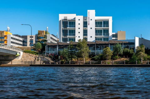 Mercure Sunshine Coast Kawana Waters - Accommodation Directory 0