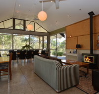 Elfin Hill Vineyard Accommodation - Accommodation Directory