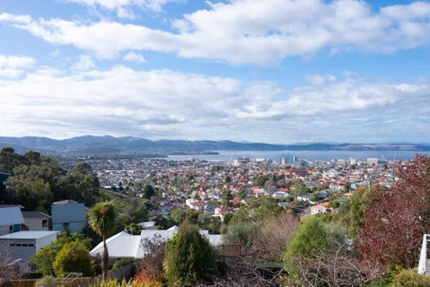 3 BR Home Family Friendly Beautiful Views Of The City - Accommodation Directory 0