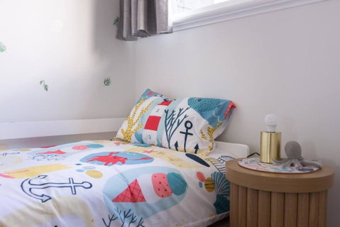 3 BR Home Family Friendly Beautiful Views Of The City - Accommodation Directory 1