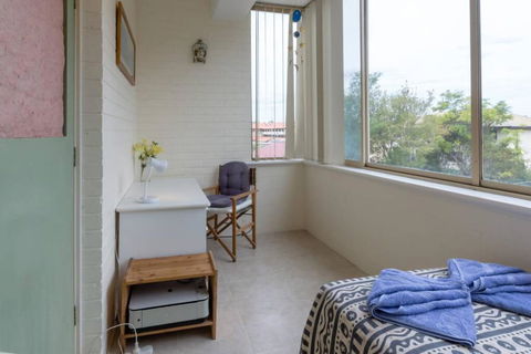 B6 Crawley Apartment 1 BRM & Sleepout Near UWA - Accommodation Directory 4