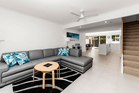 BARBADOS Ultimate Laid-back Holiday - Flat Stroll To River - Accommodation Directory 0