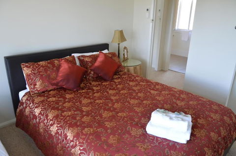 BATHURST GOLDFIELDS RESIDENCE On MOUNT PANORAMA - Accommodation Directory 2