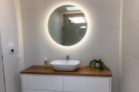 BAY OF FIRES BEACH SHACK Ocean Views From A Modern Beachhouse - Accommodation Directory 2
