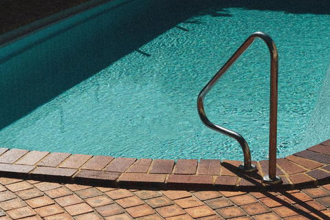 BAY PROPERTIES . Ocean Sounds - Accommodation Directory 2