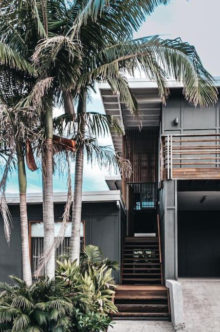 BAY PROPERTIES . The Big Chill - Accommodation Directory 2