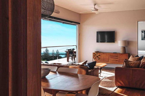BAY PROPERTIES . The Chill - Accommodation Directory 0