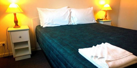 Southport Motel & Apartments - Accommodation Directory 19