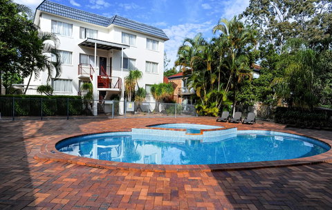 Southport Motel & Apartments - Accommodation Directory 3