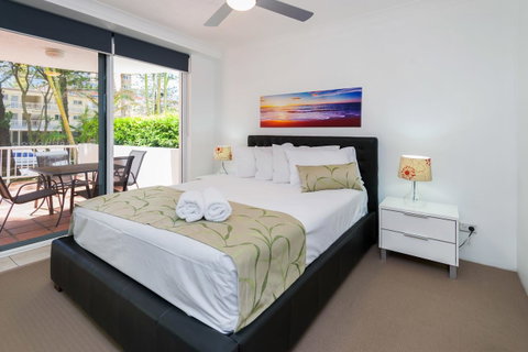 The Ritz Resort Heated Pool - Accommodation Directory 8