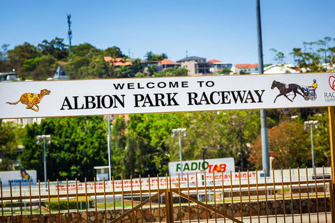 Quest Breakfast Creek - Accommodation Directory 10