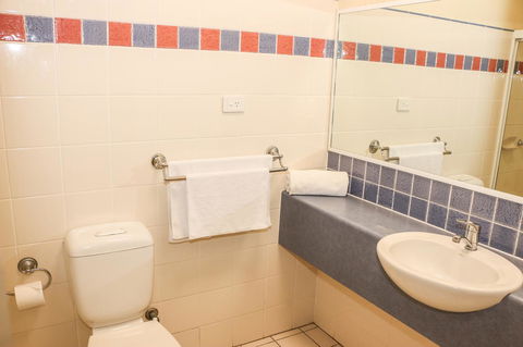 Salisbury Hotel Motel - Accommodation Directory 12