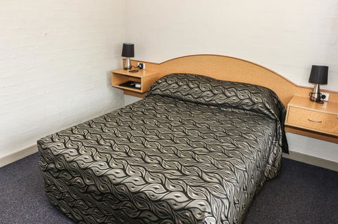Salisbury Hotel Motel - Accommodation Directory 22