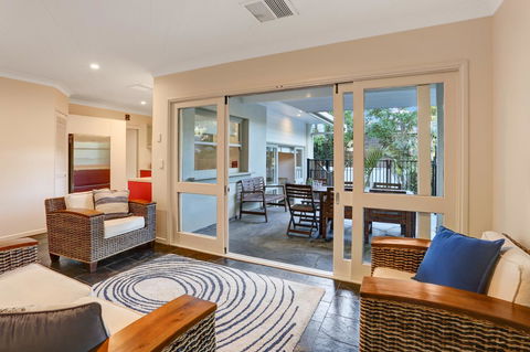 The Pod - Accommodation Directory 9