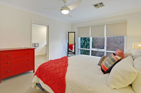 The Pod - Accommodation Directory 6