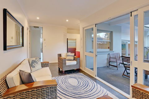 The Pod - Accommodation Directory 8