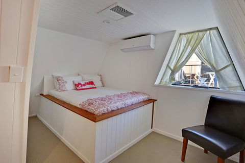 The Pod - Accommodation Directory 16