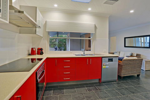 The Pod - Accommodation Directory 4