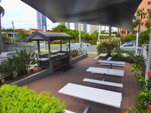 Markham Court - Accommodation Directory 16