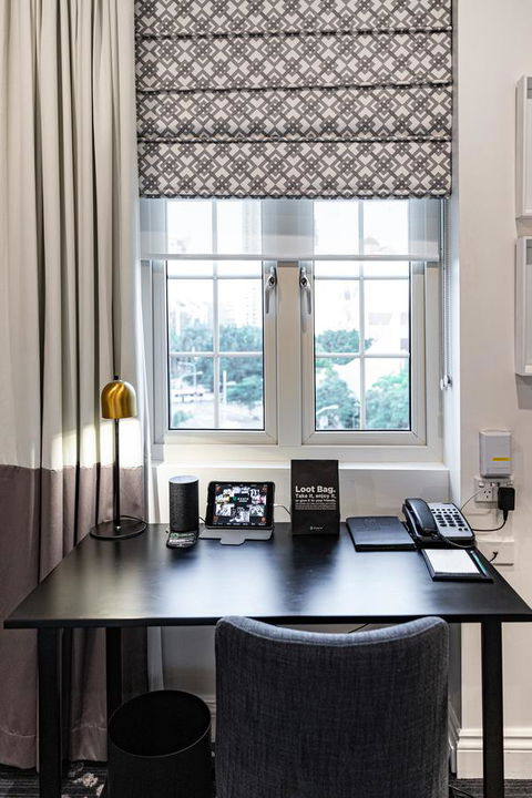 The Inchcolm - Accommodation Directory 21