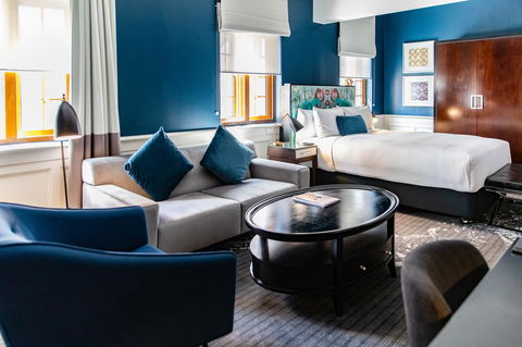 The Inchcolm - Accommodation Directory 24
