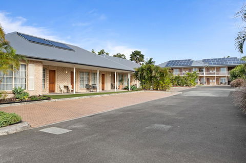 Coopers Colonial Motel - Accommodation Directory 25