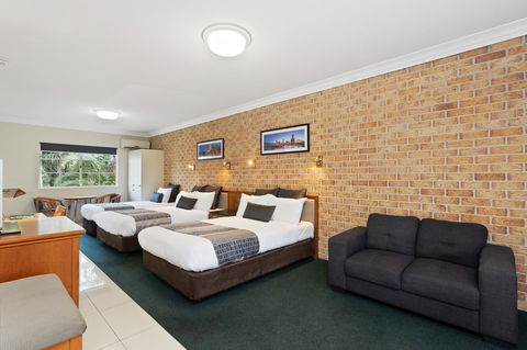 Coopers Colonial Motel - Accommodation Directory 16
