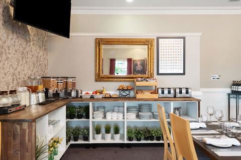 Coopers Colonial Motel - Accommodation Directory 31