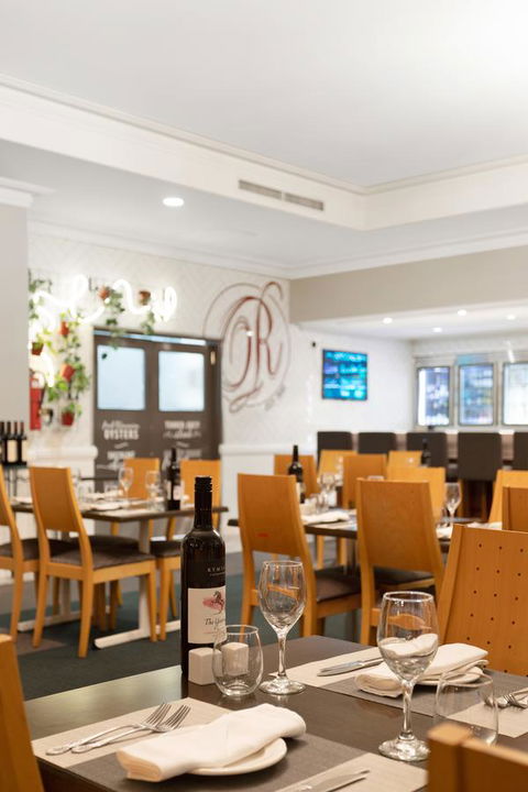 Coopers Colonial Motel - Accommodation Directory 8