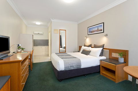 Coopers Colonial Motel - Accommodation Directory 35
