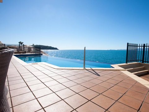 Grand Mercure Apartments Magnetic Island - Accommodation Directory 3