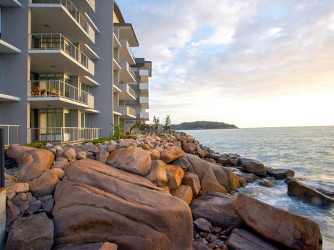 Grand Mercure Apartments Magnetic Island - Accommodation Directory 12