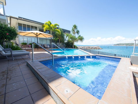 Grand Mercure Apartments Magnetic Island - Accommodation Directory 8