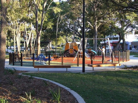Close To Surf Beach, Surf Club, Hotel And Shops - Boyd St, Woorim - Accommodation Directory 7