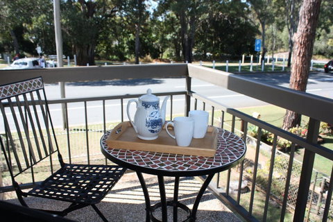 Close To Surf Beach, Surf Club, Hotel And Shops - Boyd St, Woorim - Accommodation Directory 18