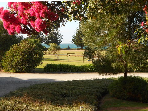 King Island Accommodation Cottages - Accommodation Directory 1