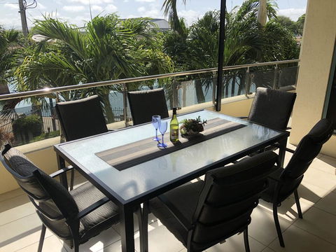 #1 On The Strand - Accommodation Directory 1