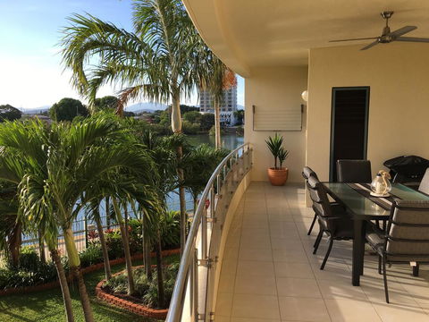 #1 On The Strand - Accommodation Directory 0