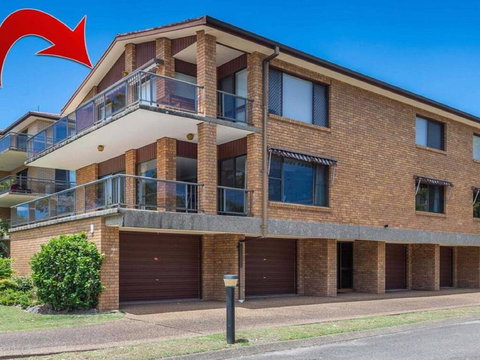 'COLUMBIA VIEWS', 2/9 COLUMBIA CLOSE - AIRCON, WIFI, NETFLIX, VIEWS & BOAT PARKING - Accommodation Directory 0