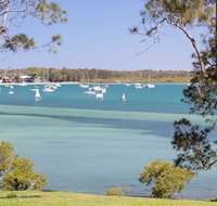 'Corlette Waterfront' 2/44 Danalene Parade - Waterfront Luxury WIFI Aircon Boat Parking - Accommodation Directory