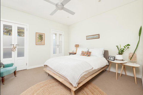 'Darling Lily' - Your Townhouse Hideaway - Accommodation Directory 0
