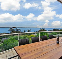 'The Bay' 25 Wallawa Rd - huge home with aircon spectacular views  chromecast - Accommodation Directory