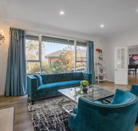    Alice wonderland    in 4 beds house - Accommodation Directory