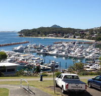 1 'Laman Lodge' 15 Laman Street - stunning air conditioned unit with water views and WIFI - Accommodation Directory