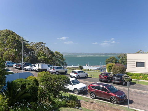 1 'Portofino' 7 Laman Street - Aircon & 1st Level Unit - Accommodation Directory 0