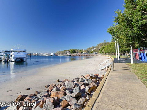 1 'Teramby Court' 104 Magnus Street - In Nelson Bay CBD - Accommodation Directory 1