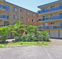 10 'Parkview' 11-13 Catalina Close - peaceful park views - Accommodation Directory