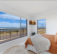 10 OCEAN VILLA - Accommodation Directory
