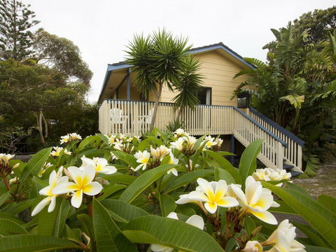 11 Coast At Boomerang Beach - Accommodation Directory 0